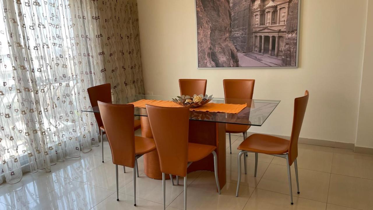 Abdoun Apartment Amman Buitenkant foto